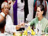 Sonia Gandhi holds Iftar, shares table with Sharad Yadav and Lalu Prasad