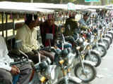 Three hundred e-rickshaws impounded in a day