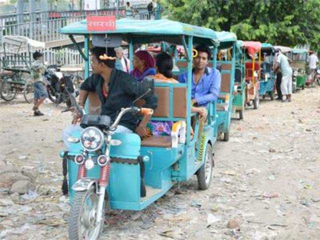 Can't allow e-rickshaws without guidelines: Delhi High Court