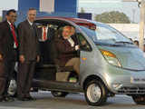 Narendra Modi with other Nano Officials