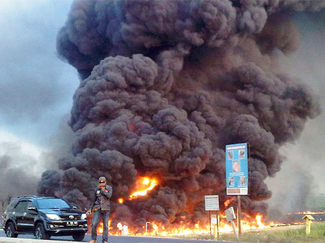 Fuel pipeline catches fire in Indonesia