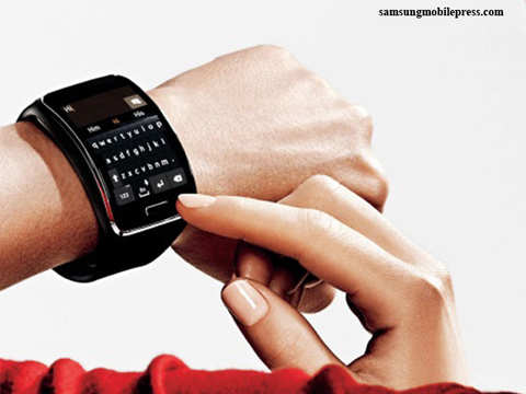 Gear S Samsung unveils smartwatch that can make calls Bigger 2 inch display The Economic Times