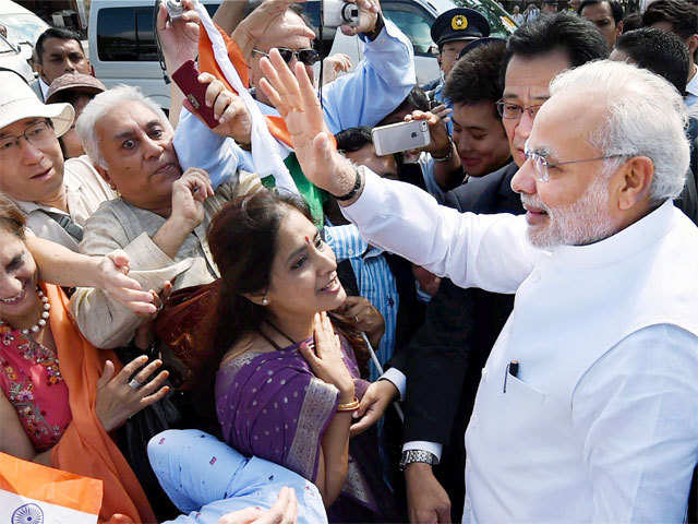 Modi interacts with people of Indian origin in Japan