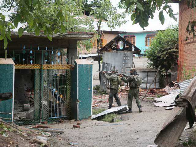 Militants gunfight in Rajpora, Kashmir