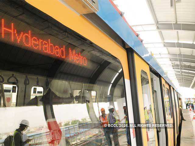 Sreedharan also appreciated design features of metro stations