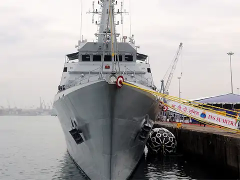 2200-tonne vessel