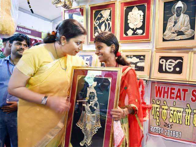 HRD Minister Smriti Irani inaugrates exhibition 'Kriti'