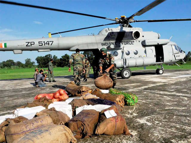 Soldiers unload food material