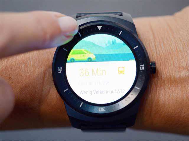 LG G watch R during presentation