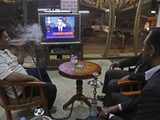 Iraqis watch Live Broadcast of Obama's speech