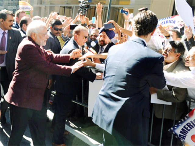 PM Modi greets people in NY