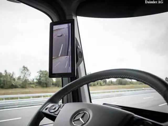 Future Truck 2025 Mercedes Benz s Self driving Truck Future Truck 