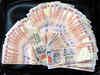India rupee falls; outlook by experts