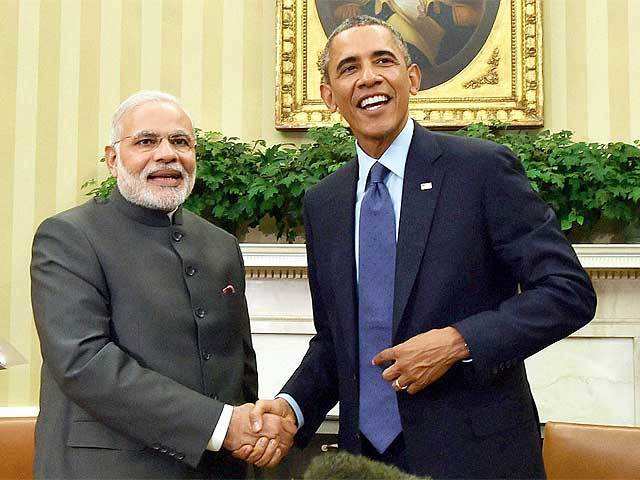 PM Modi & Obama shake hands after briefing