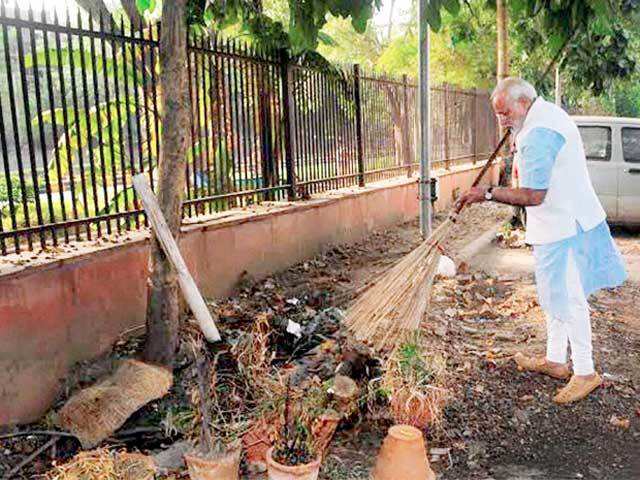 PM Modi wields broom at Police Station