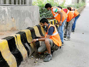 13 Interesting images of Swachh Bharat rollout across India