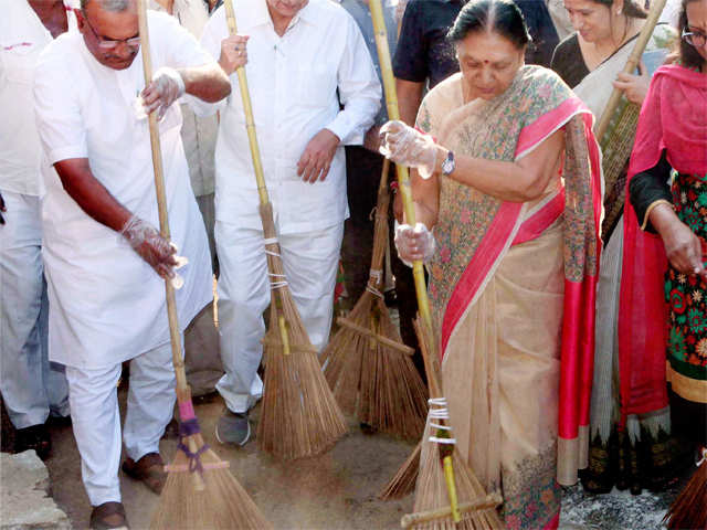 Anandiben Patel on cleanliness drive