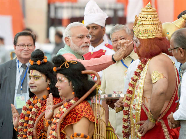 PM Narendra Modi celebrating Dusshera