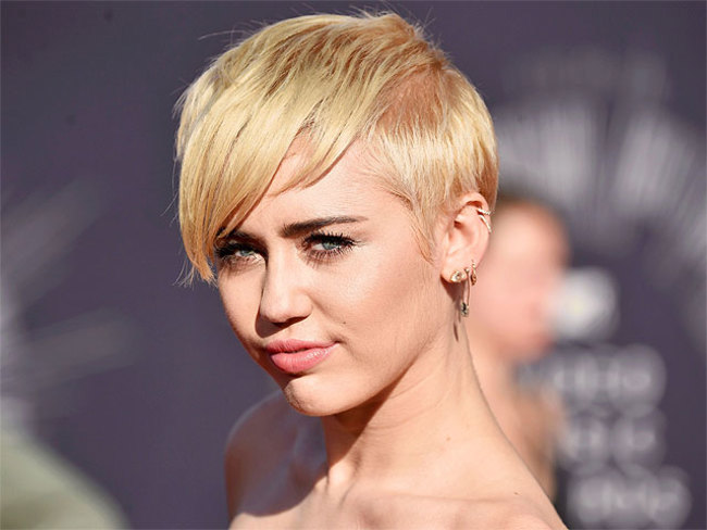 It doesn't bother me when people tell me I'm crazy: Miley Cyrus - The ...