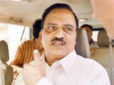 Shiv Sena attacks top rung of BJP, Cong and NCP