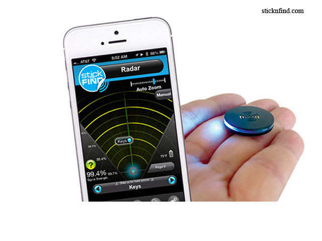 SticknFind tracker comes with built-in buzzer and light