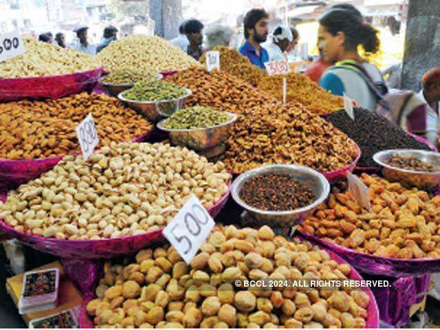 Spices and dry fruit market at Khari Baoli