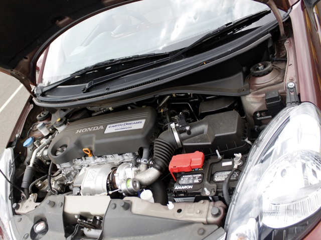 Mobilio's engine