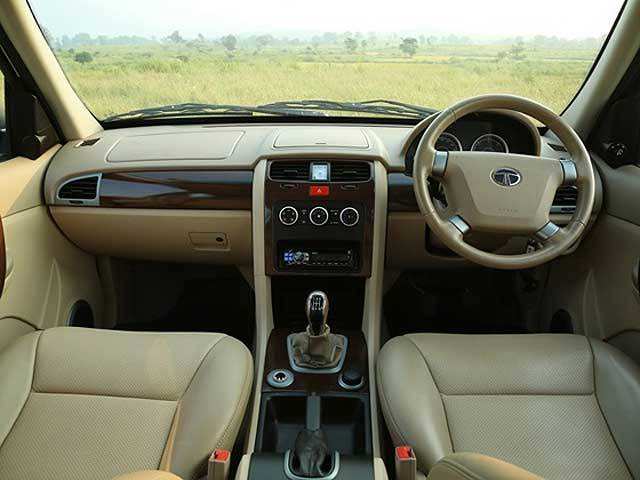 Interiors and Space - Tata Safari Storme