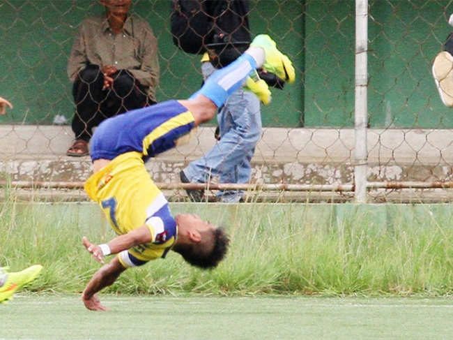 Mizo footballer death: ISL says no warning to players on back flips - The  Economic Times