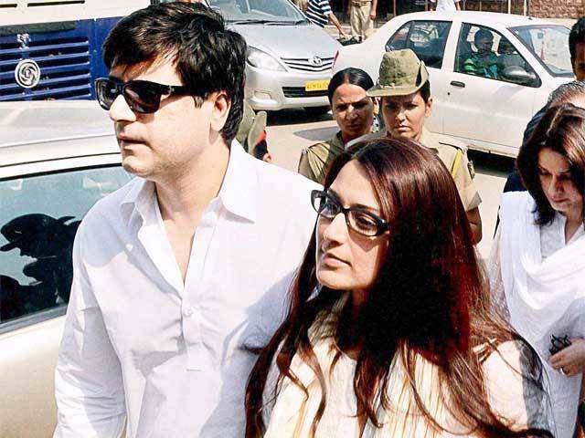 Black buck case: Sonali Bendre arrives to appear in court