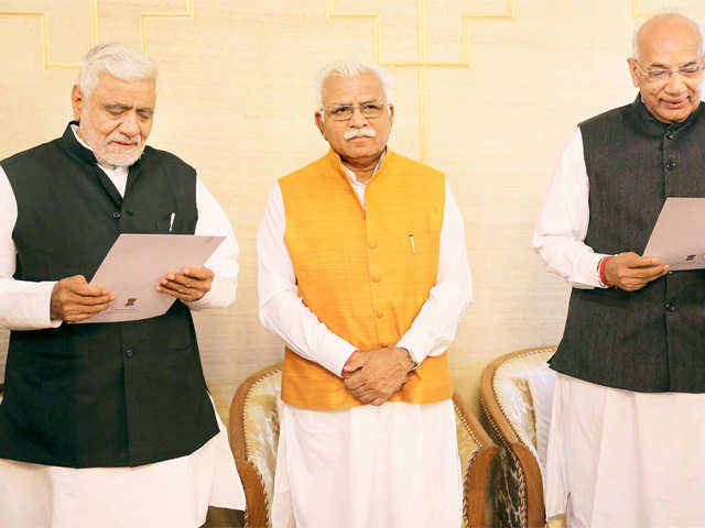 Haryana guv administers oath of office to Raghuvir Singh
