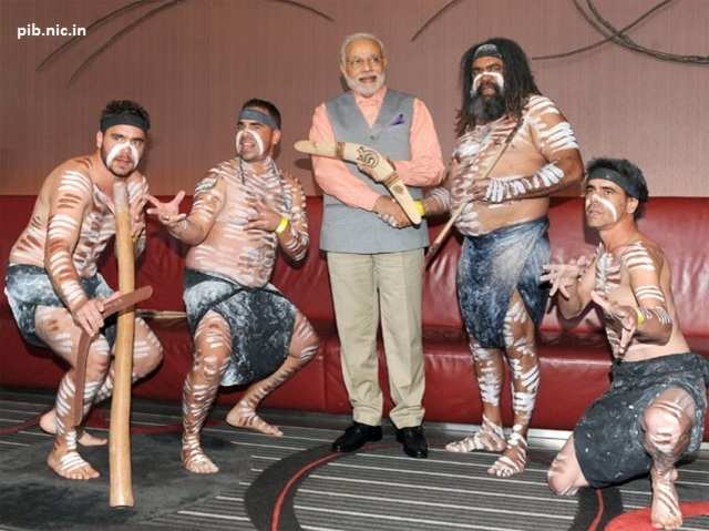 PM Modi welcomed by the Australian tribal dancers