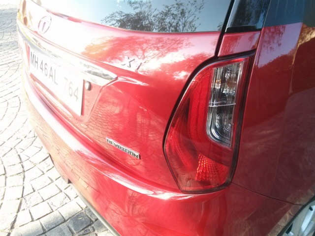 LED festooned tail lamps