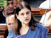 Maneka Gandhi moots the idea of women drivers for ladies