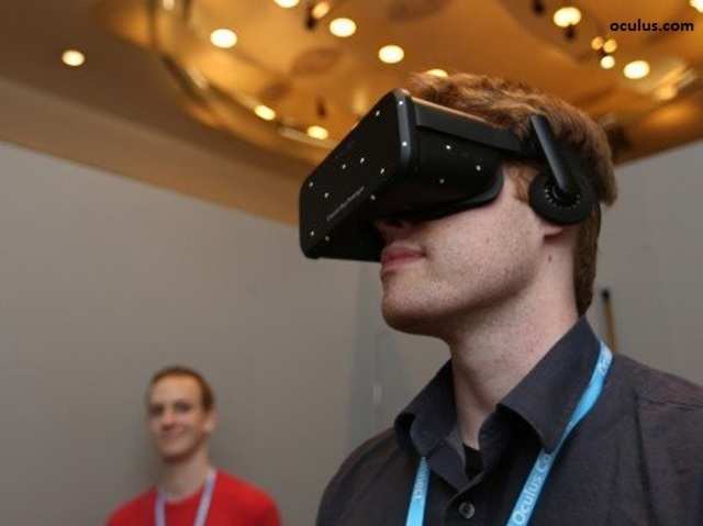 Oculus Crescent Cove VR headset