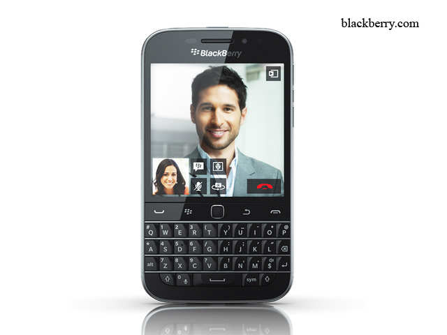AP Review: IPhone user tries to go back to BlackBerry