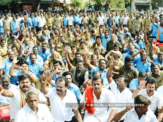 Transport workers strike in Madurai