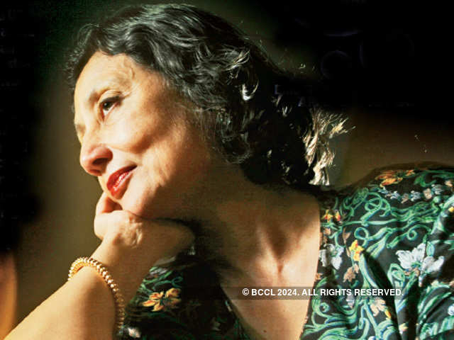 Bharati Mukherjee