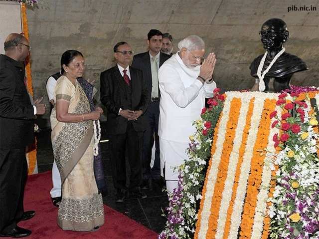 PM Modi psays respect to Mahatma Gandhi