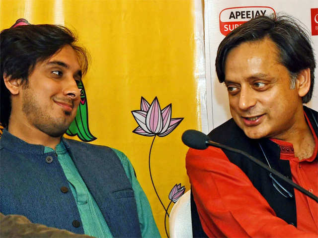 Shashi Tharoor at Apeejay Kolkata Literary Festival 2015