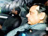 Sunanda Pushkar's murder: Shashi Tharoor keeps calm, answers cops with smile