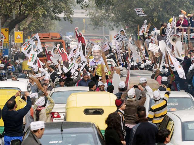 Election road show by Kejriwal