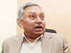 Janardan Dwivedi rebuked by party, but appears to have escaped action