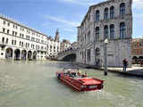 Amphibious Car