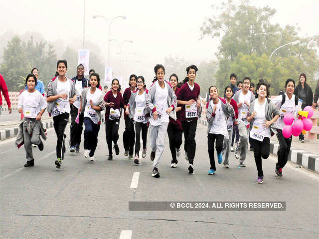 School childrens at the Jaipur Marathon