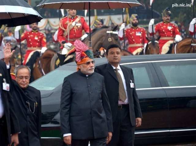 President Pranab & PM Modi arrive at the Parade