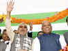 Bihar Governor arrives in Patna; Nitish, Manjhi to meet him