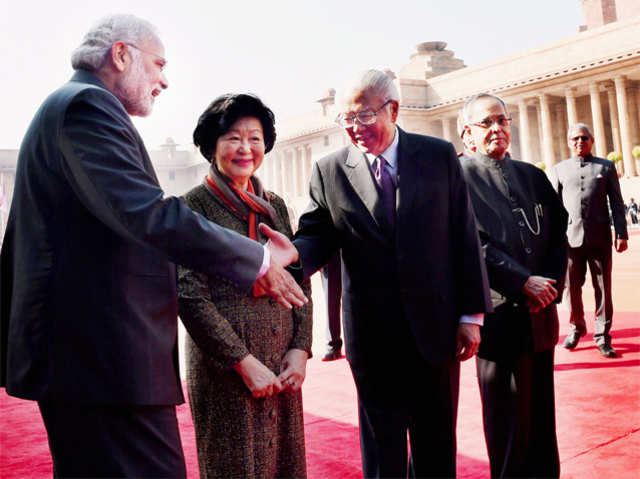 President Pranab & PM Modi with Tony Tan