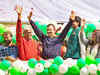 Kejriwal asks AAP cadres not to become arrogant by win