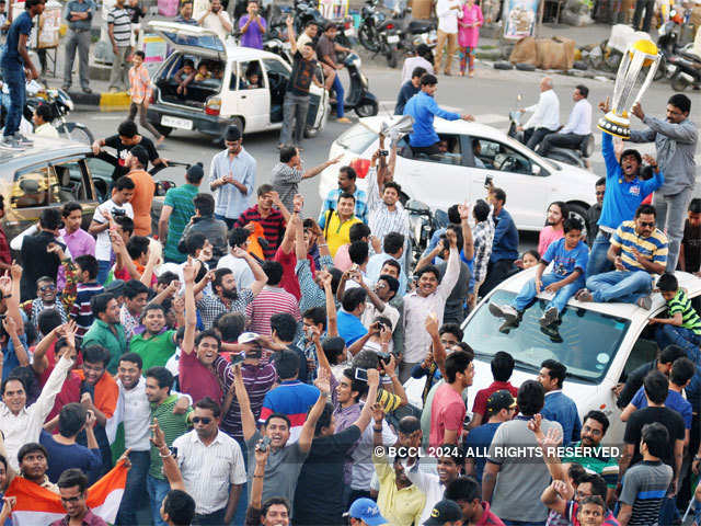 Fans from Nagpur were also enthralled